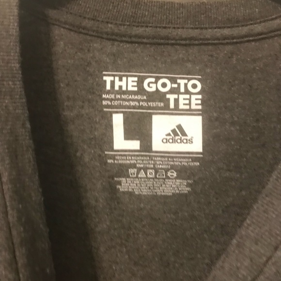Short sleeve gray Adidas shirt - Picture 2 of 2